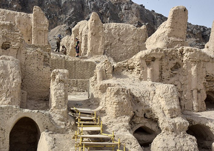 Kūh-e Qal‘eh Bozī, Iran